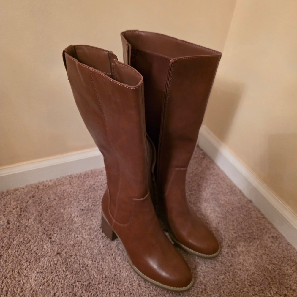 Universal Thread Brown Heeled Boots
